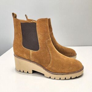 Blondo Destin Wedge Chelsea Ankle Boots Platform Heel Tan Suede Womens Size 11M